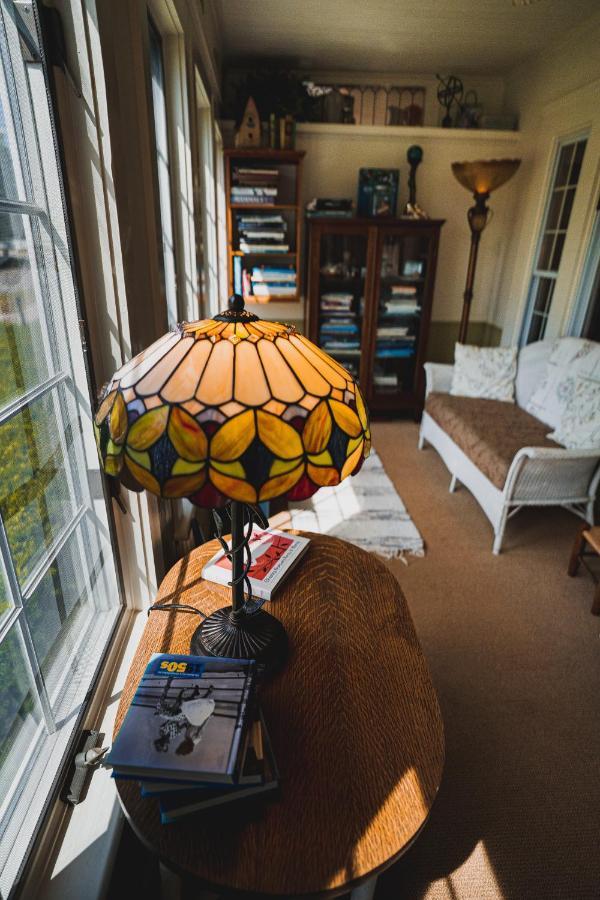 Yelton Manor Bed And Breakfast South Haven Exteriör bild