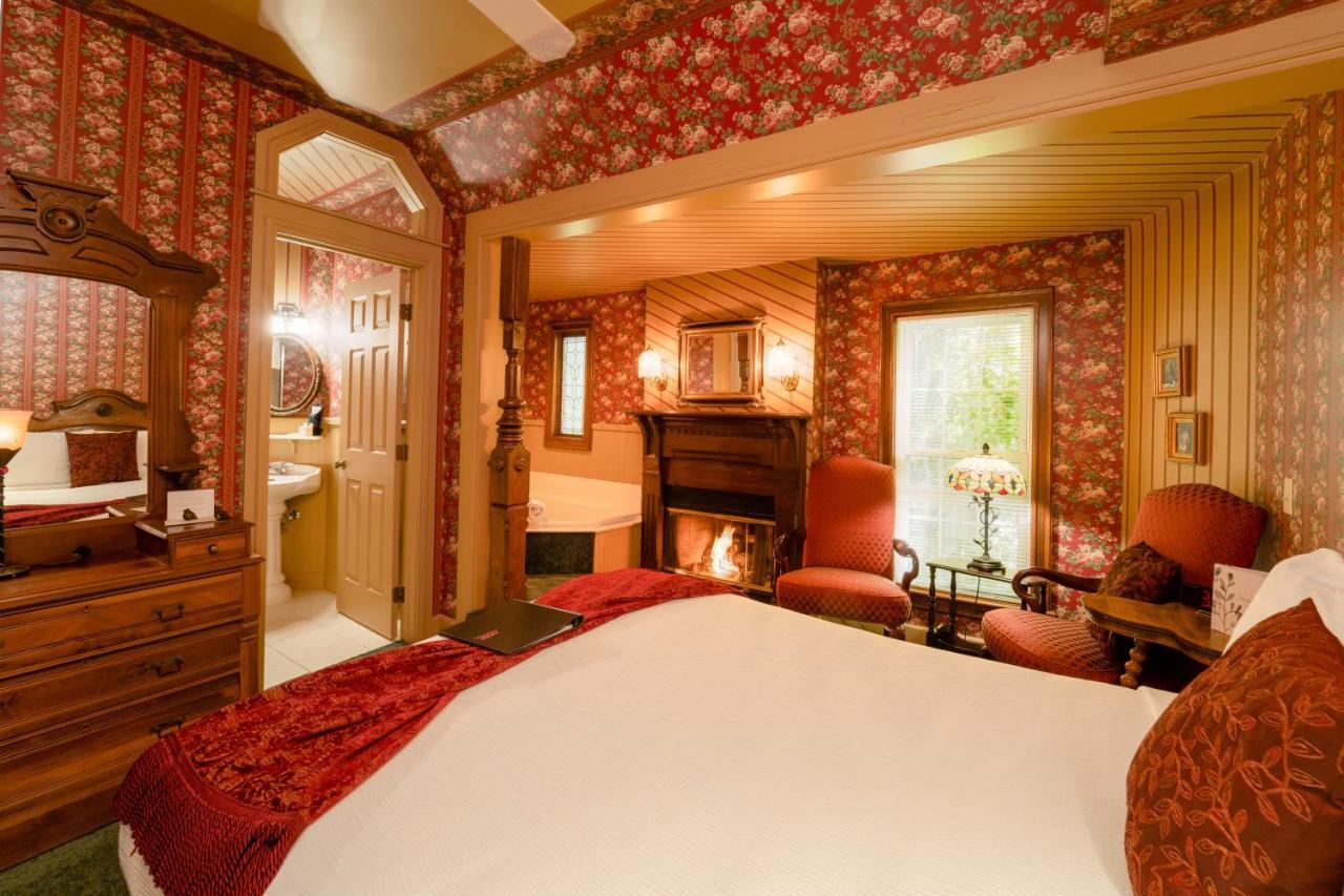 Yelton Manor Bed And Breakfast South Haven Rum bild