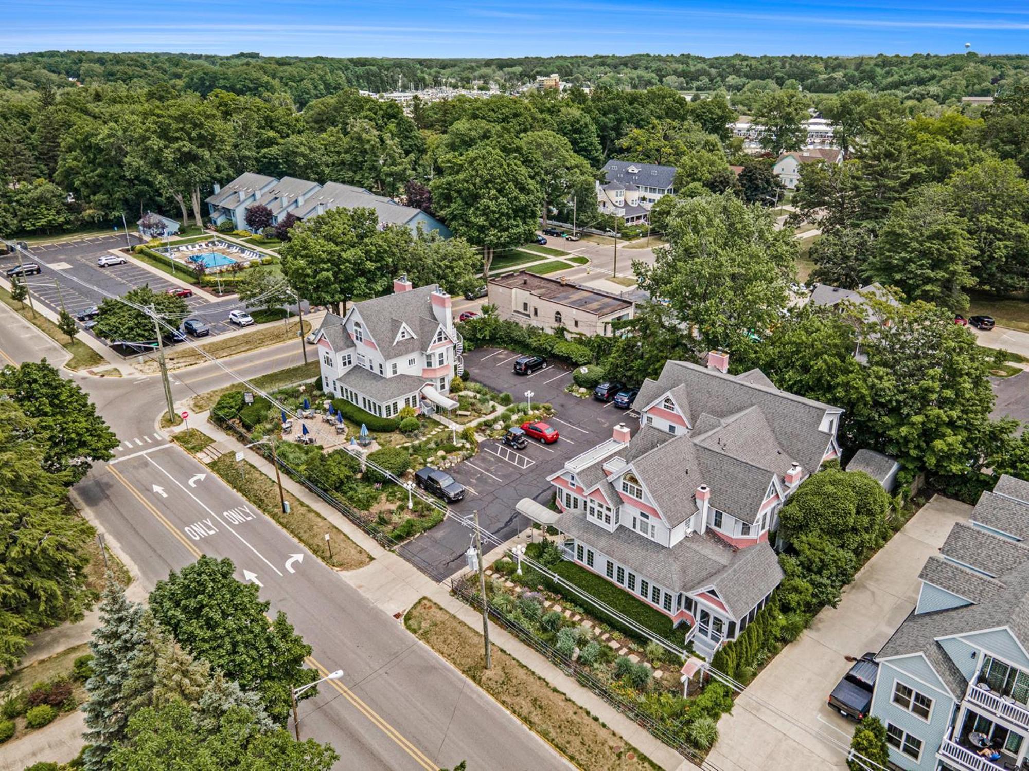 Yelton Manor Bed And Breakfast South Haven Exteriör bild